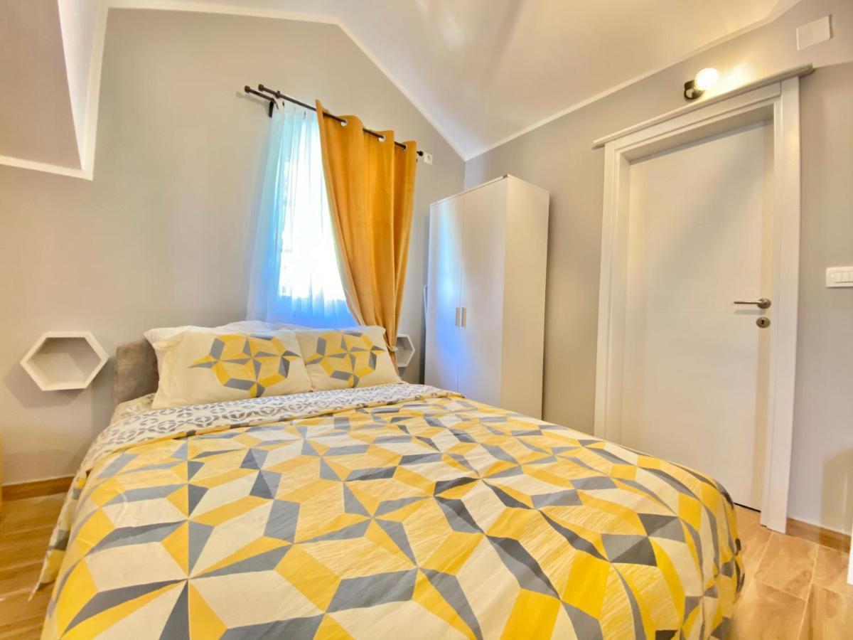Villa Blanca Risan Eksteriør billede