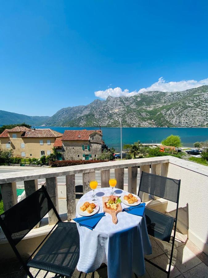 Villa Blanca Risan Eksteriør billede